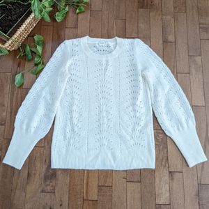 GAP White Fuzzy Knit Crewneck Wool Blend Pullover Sweater